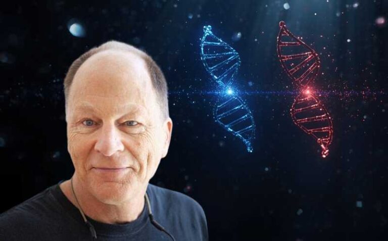 John Glass é professor, líder do Grupo de Biologia Sintética do JCVI e diretor do campus de La Jolla, Califórnia, no Instituto J. Craig Venter.