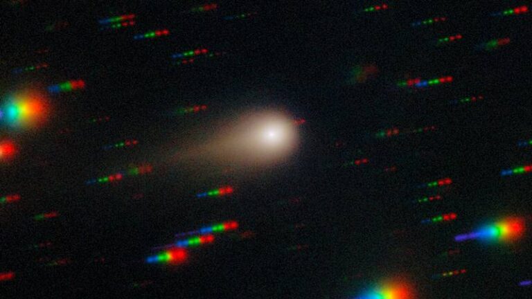3i/Atlas mostra sua cauda em crescimento em uma imagem nova e espetacular do Observatório Gemini Sur
