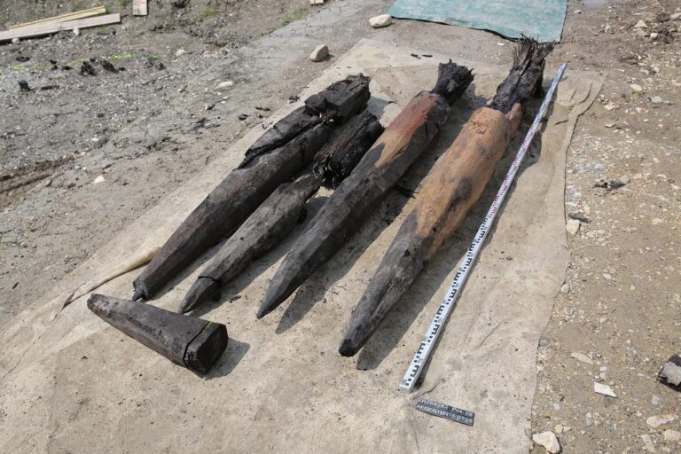 Ponte romana de 2.000 anos de idade desenterrada na Suíça
