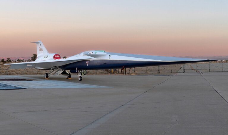 NASA testa X-59 e atinge velocidade de 713 mph