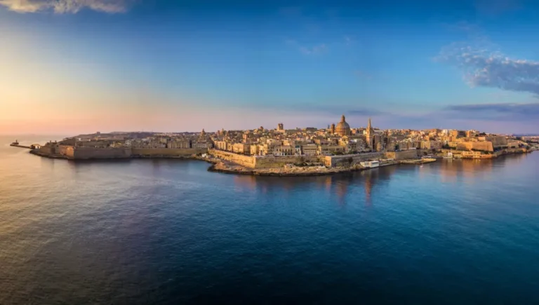Colonização das Ilhas do Mediterrâneo Central por Caçadores-Coletadores