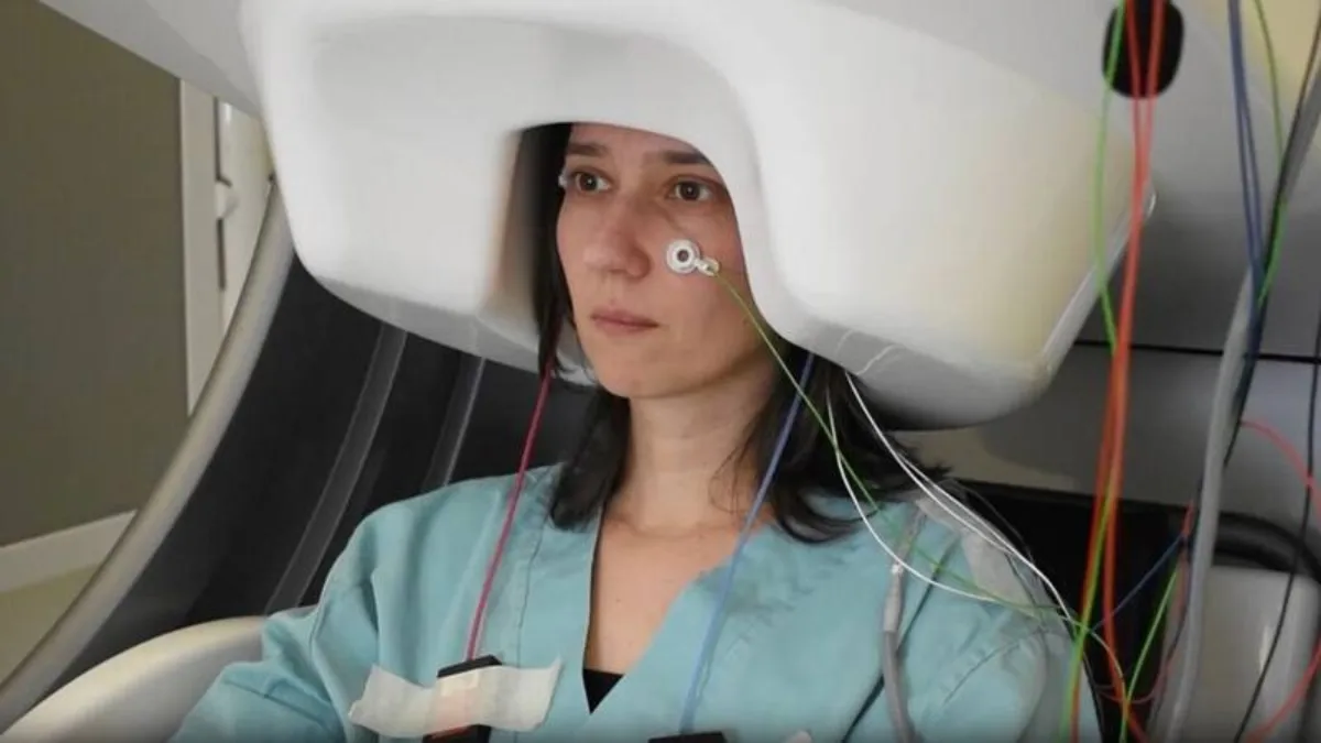 Meta desenvolve IA que converte pensamentos em texto sem implantes