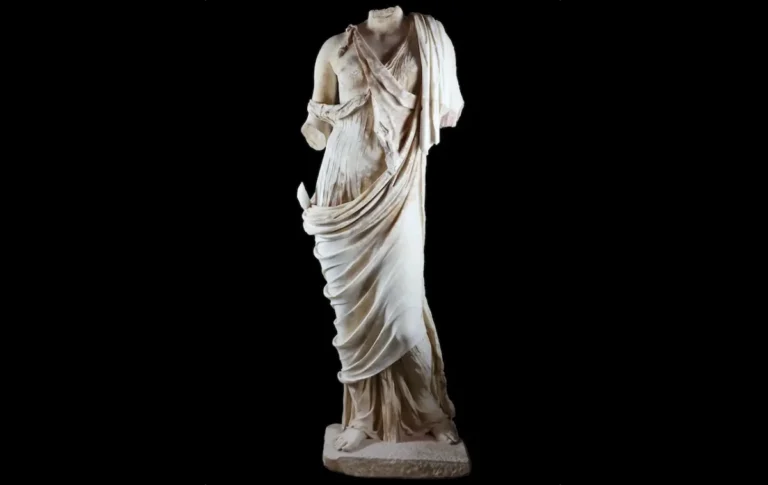 Escultura de Bacchante em Tusculum pode ter pertencido a Cícero