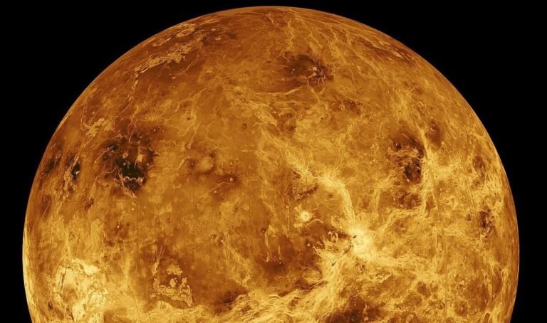 Estudo sugere que Vênus pode ter tido uma lua que foi destruída